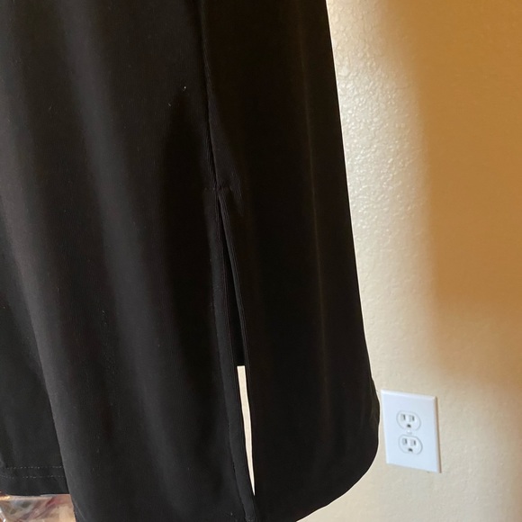 A. Byers Black maxi skirt with slit - Picture 3 of 3